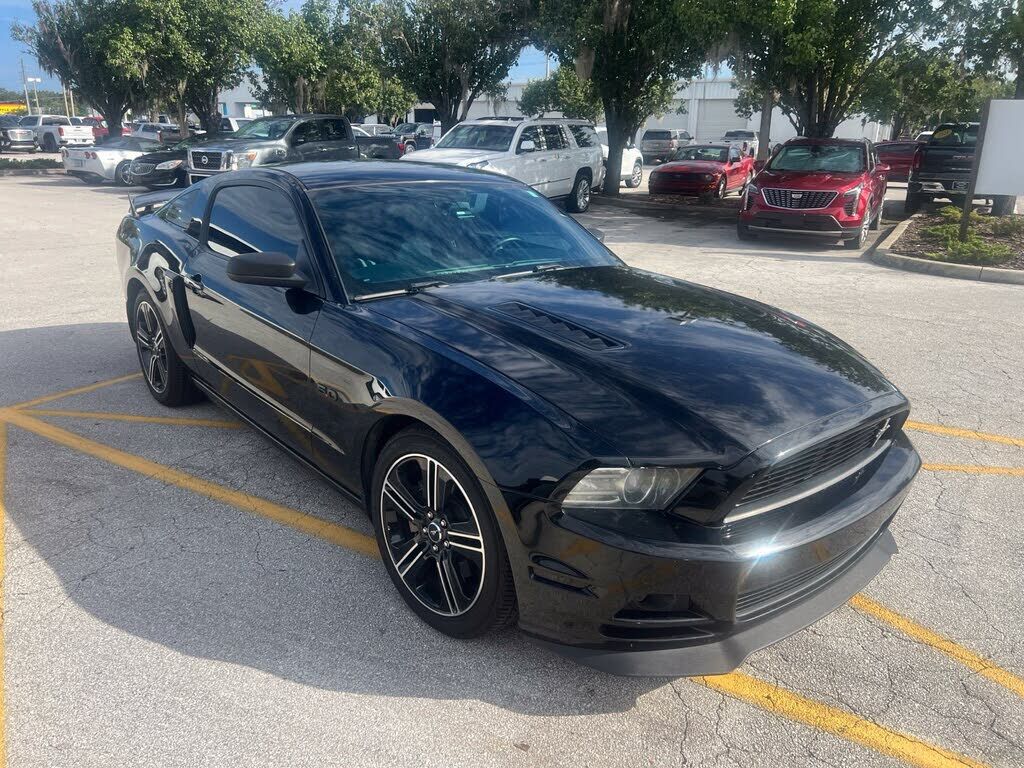 2013 FORD Mustang