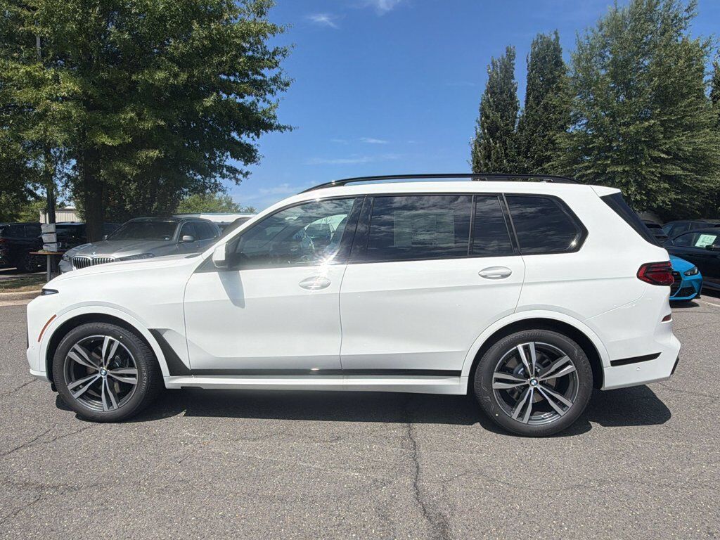 2027 BMW X7