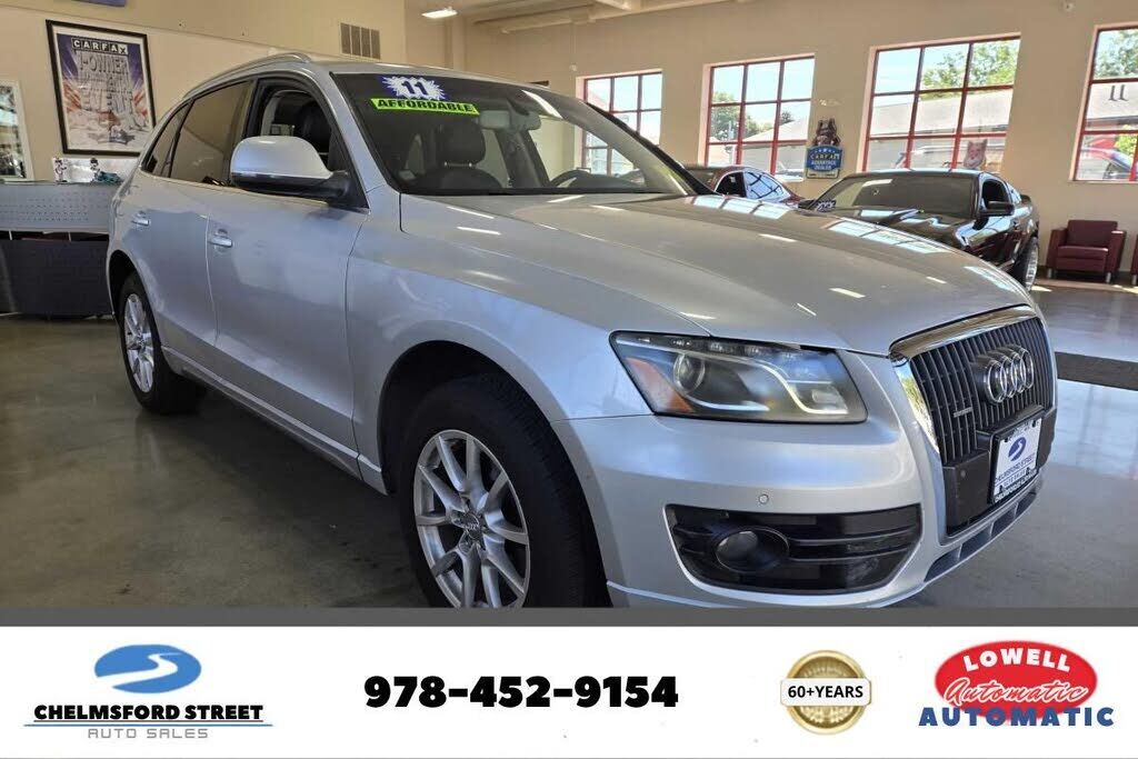 2011 AUDI Q5