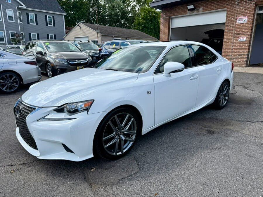 2016 LEXUS IS