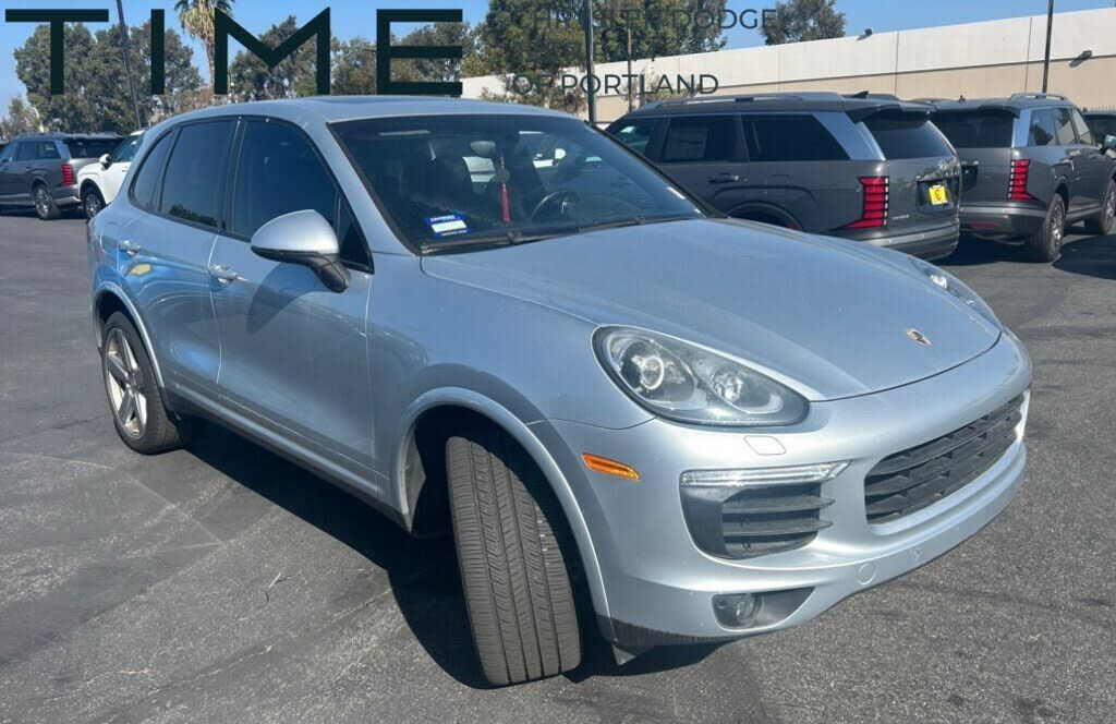 2018 PORSCHE Cayenne