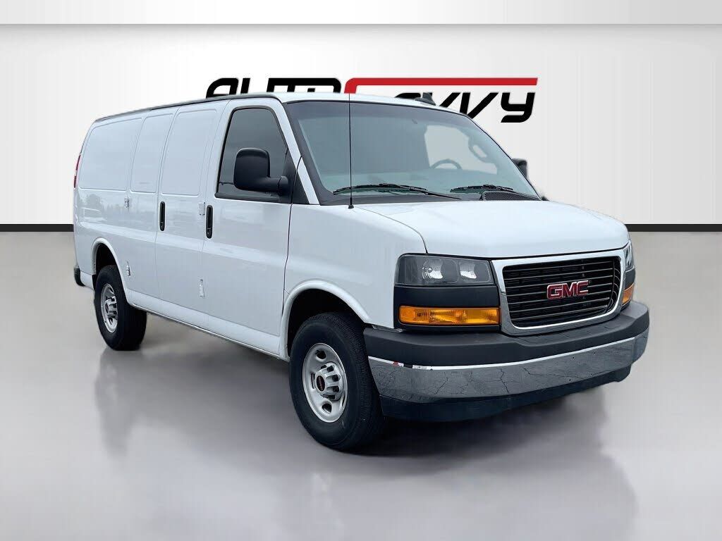 2025 GMC Savana