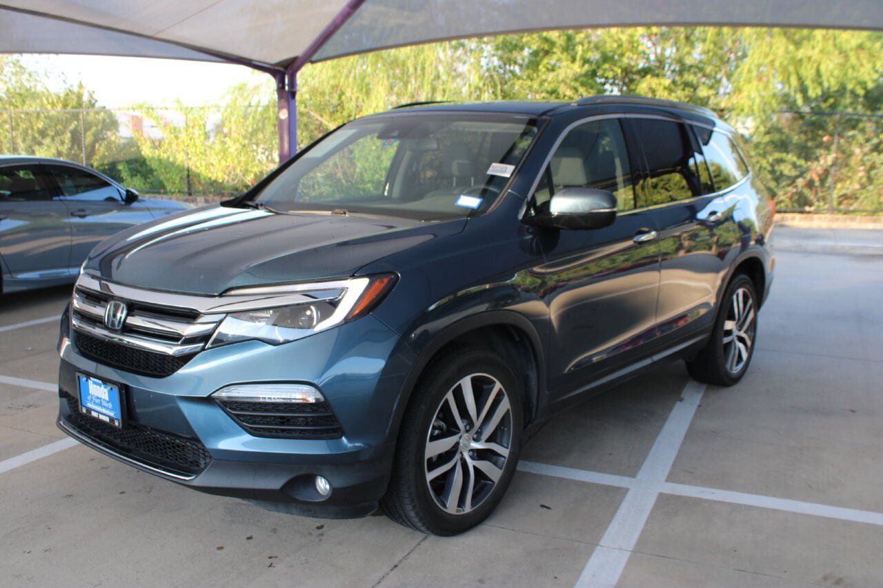 2017 HONDA Pilot