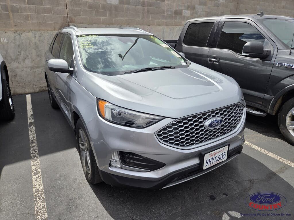 2024 FORD Edge