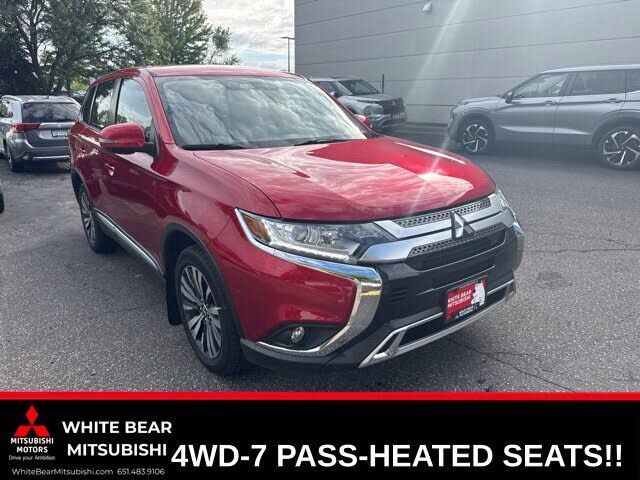 2020 MITSUBISHI Outlander