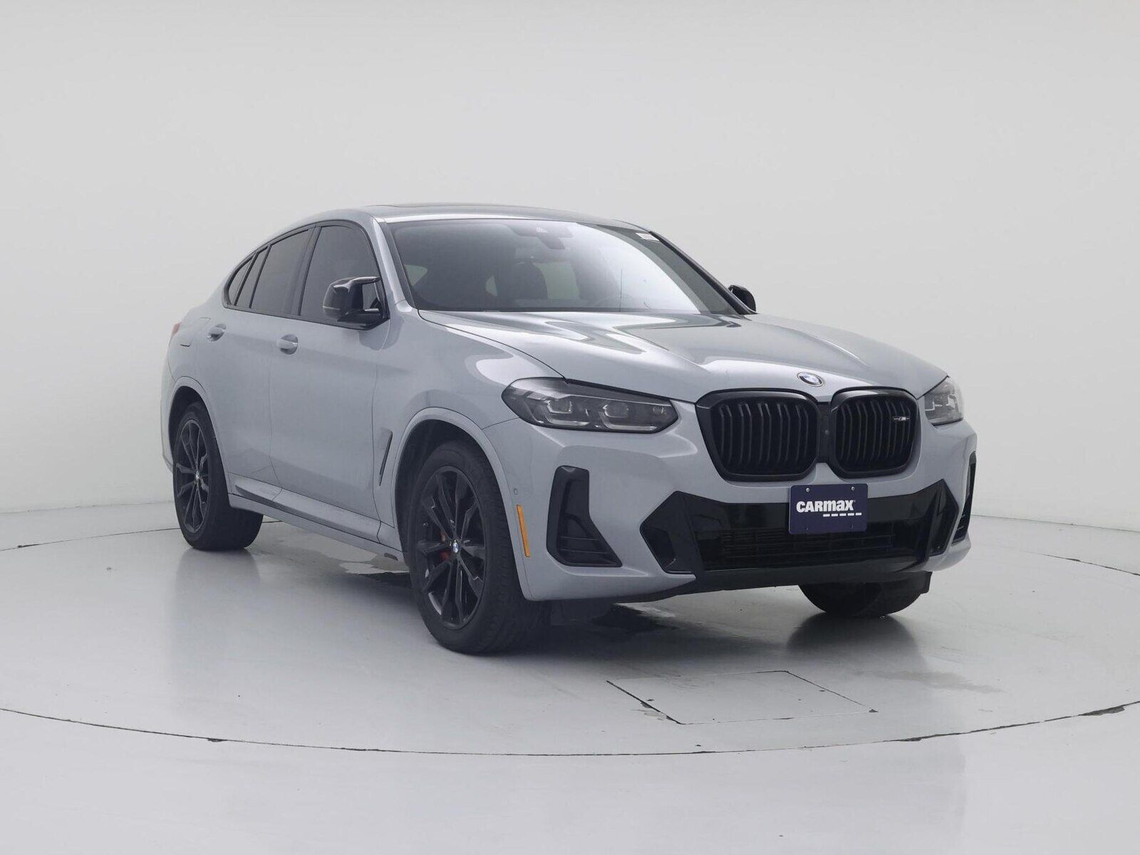 2023 BMW X4