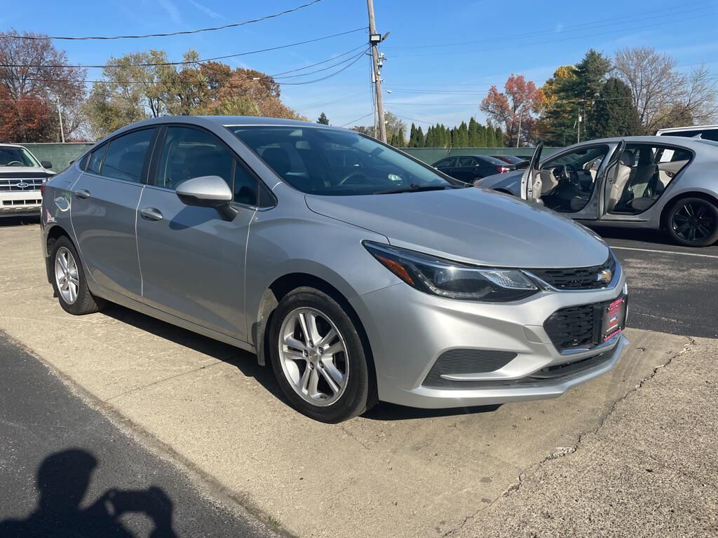 2017 CHEVROLET Cruze