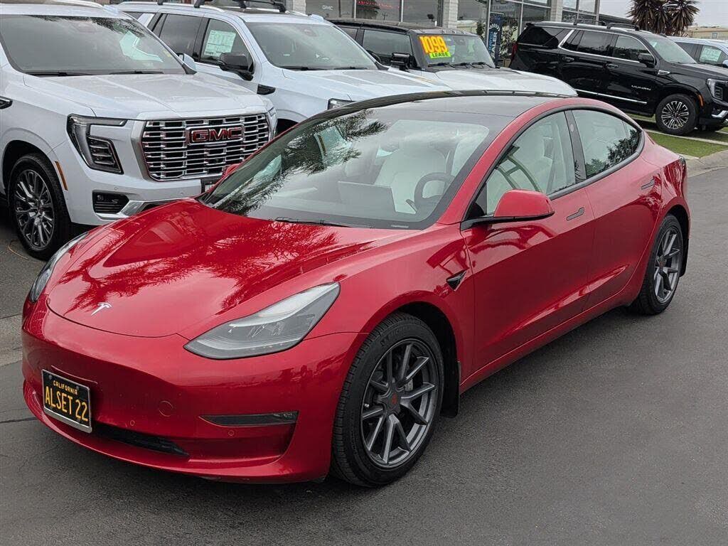 2022 TESLA Model 3