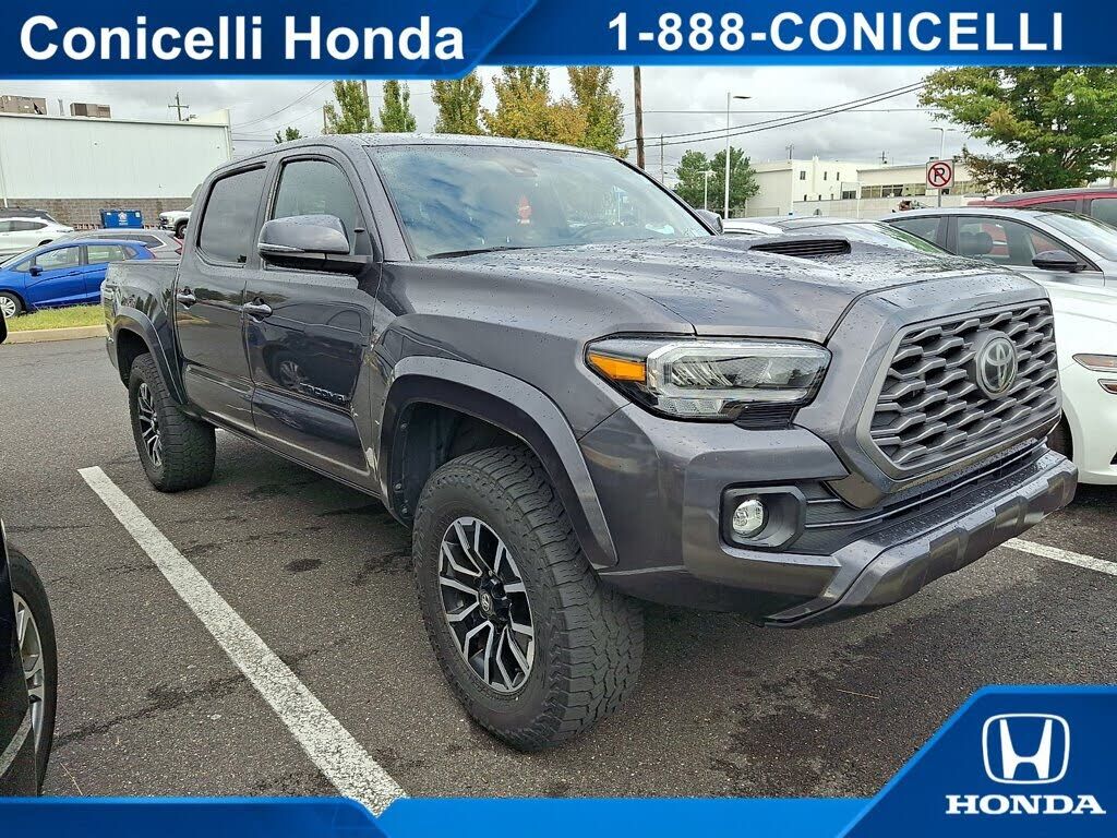 2022 TOYOTA Tacoma