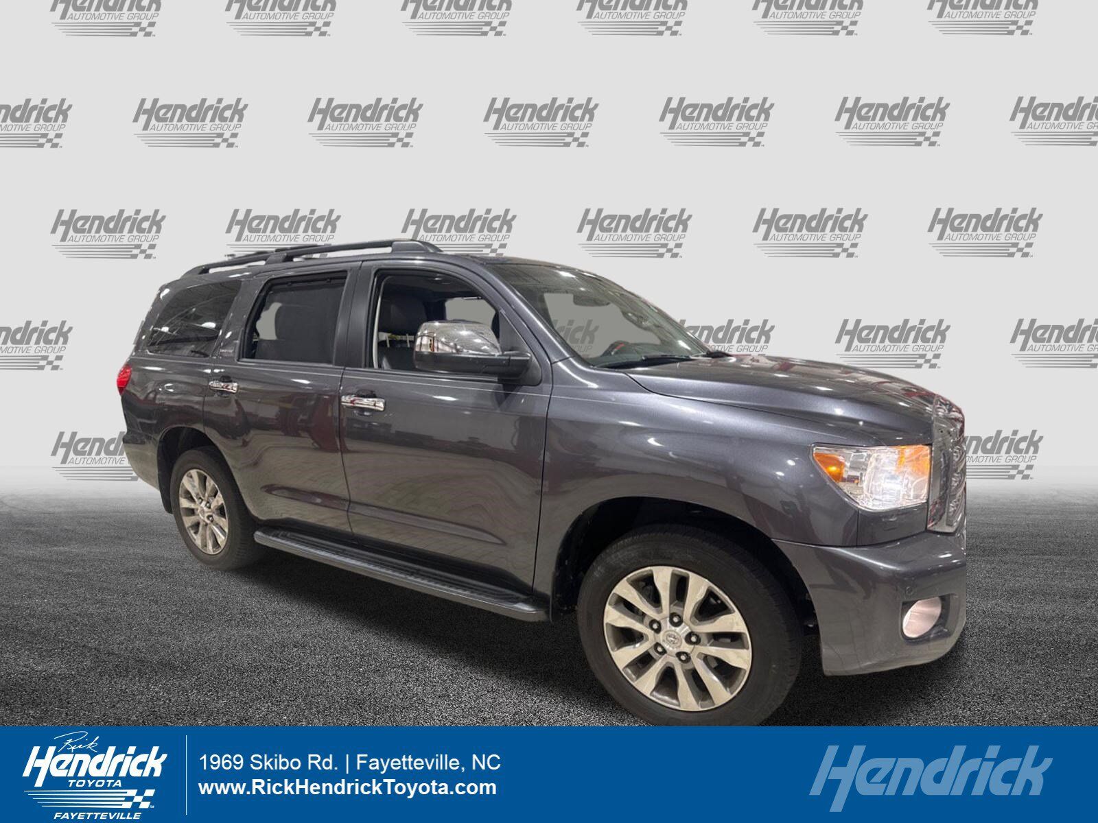 2013 TOYOTA Sequoia