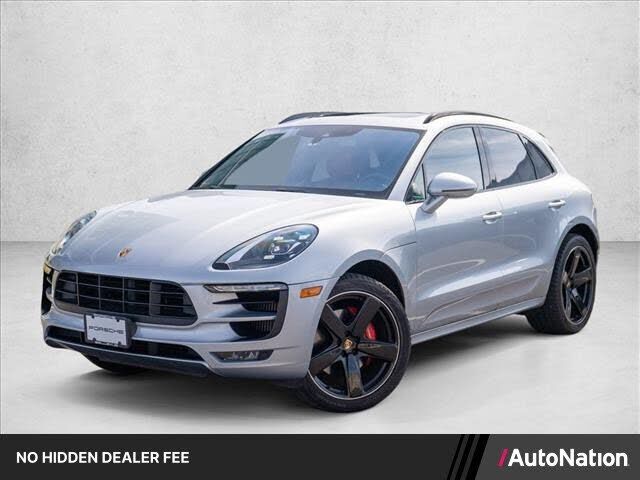2017 PORSCHE Macan