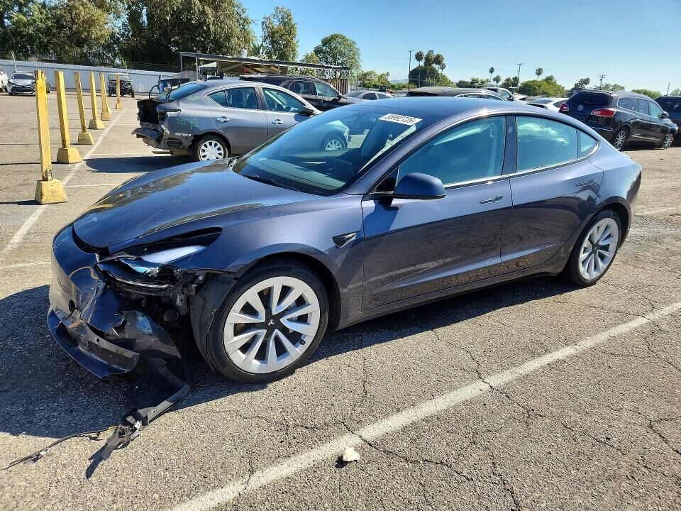 2022 TESLA Model 3