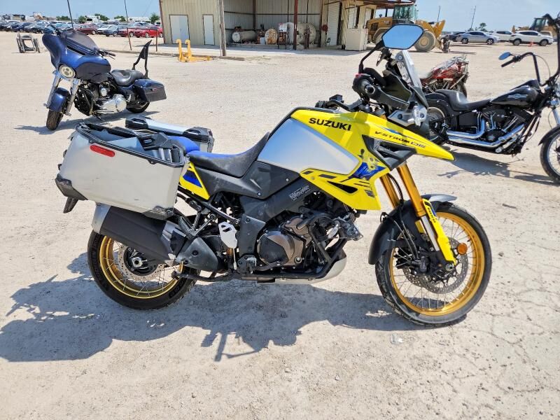 2023 SUZUKI DL1050
