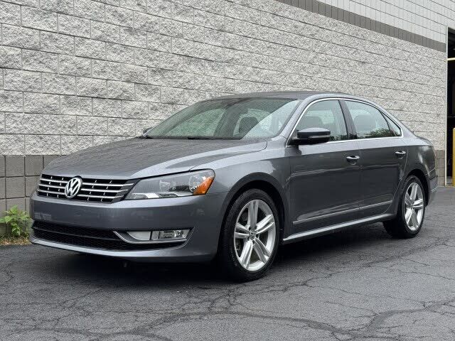 2015 VOLKSWAGEN Passat