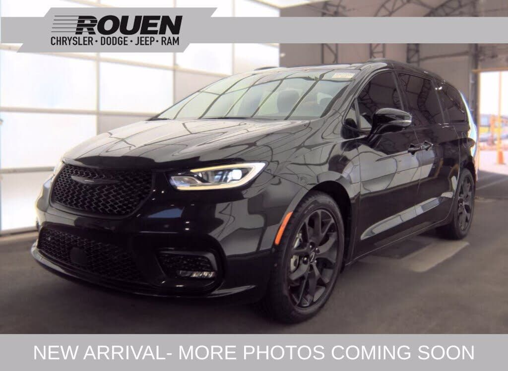 2024 CHRYSLER Pacifica