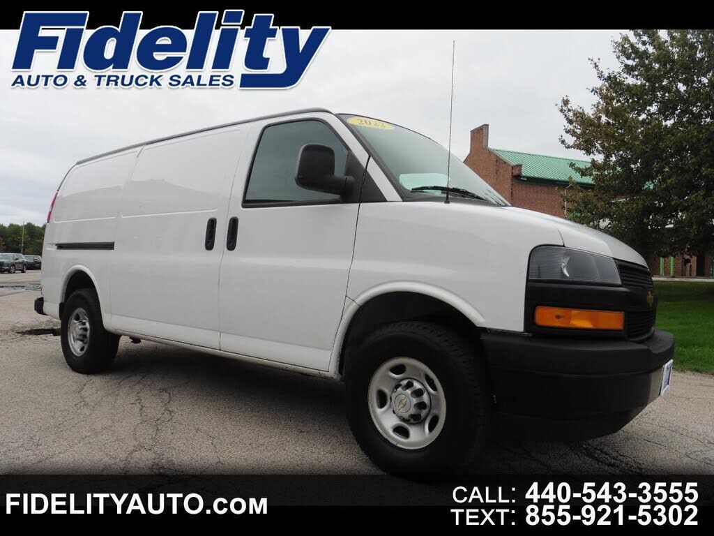 2022 CHEVROLET Express