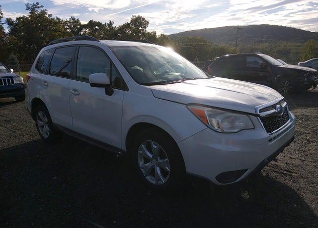 2014 SUBARU Forester