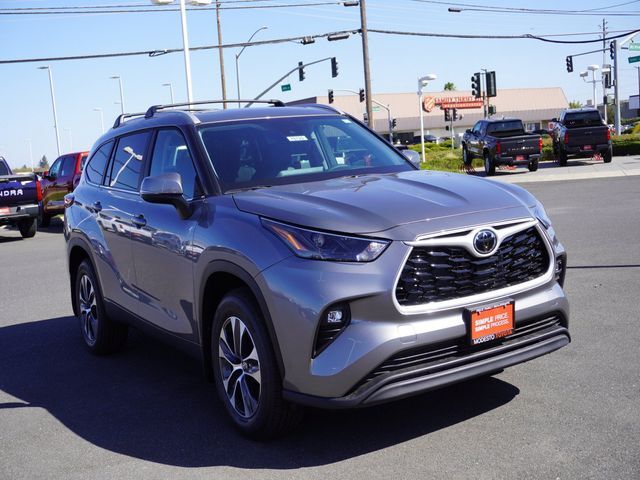 2026 TOYOTA Highlander