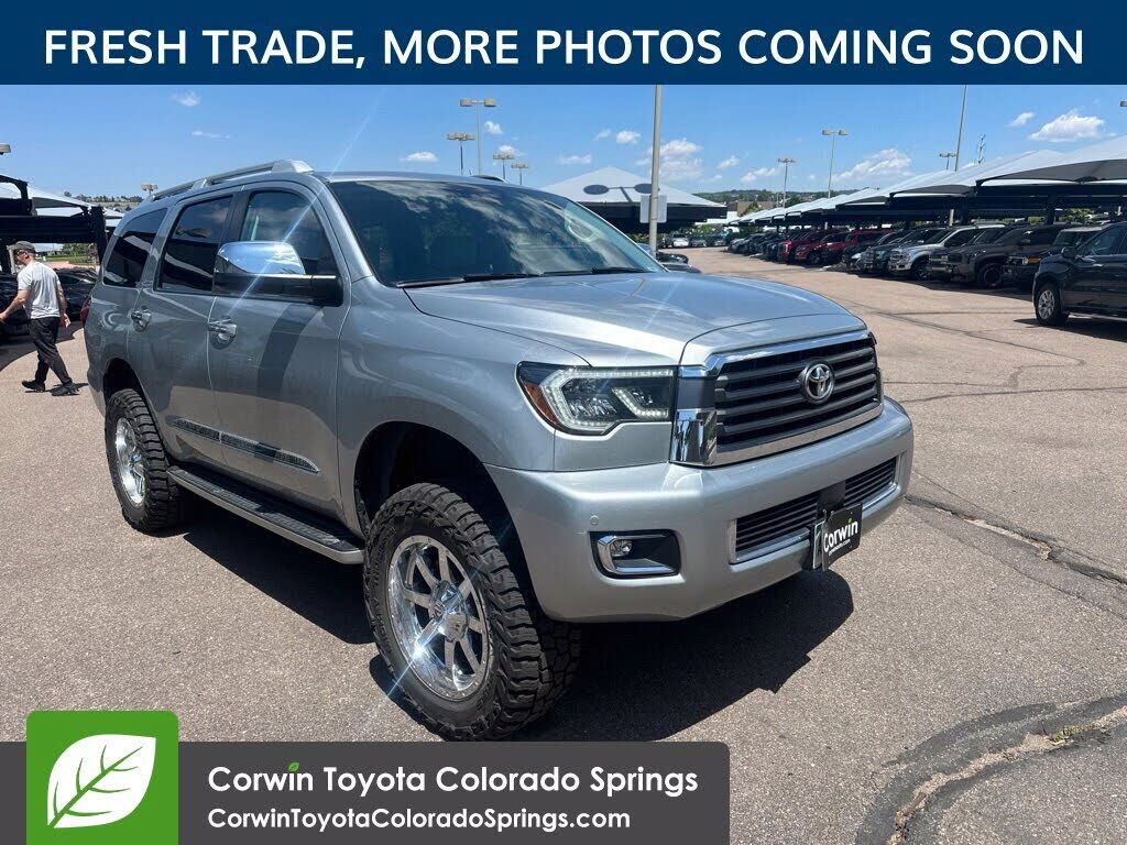 2020 TOYOTA Sequoia