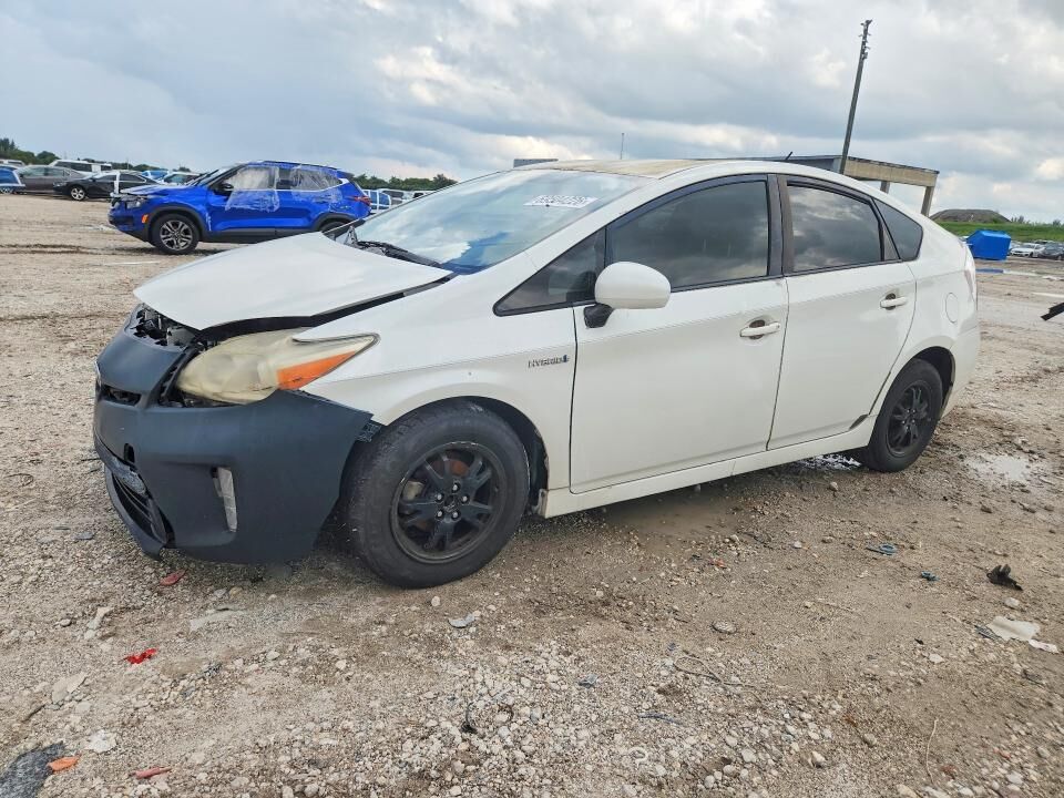 2014 TOYOTA PRIUS
