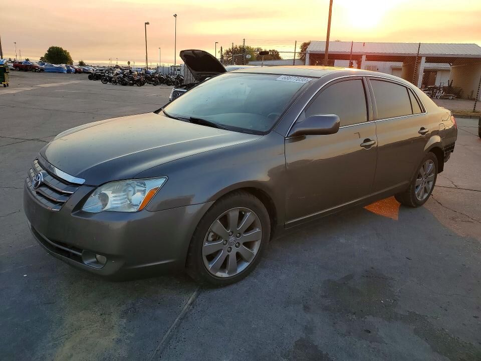 2006 TOYOTA Avalon