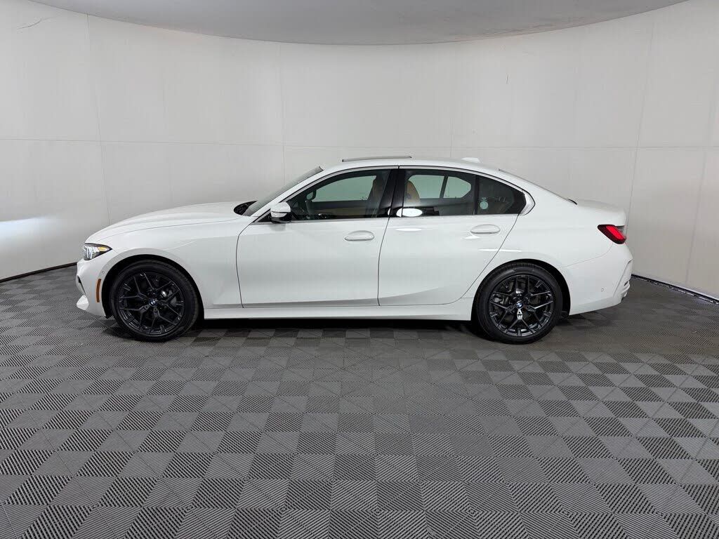 2026 BMW 330i