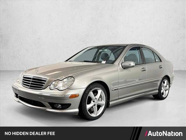 2005 MERCEDES-BENZ C-Class