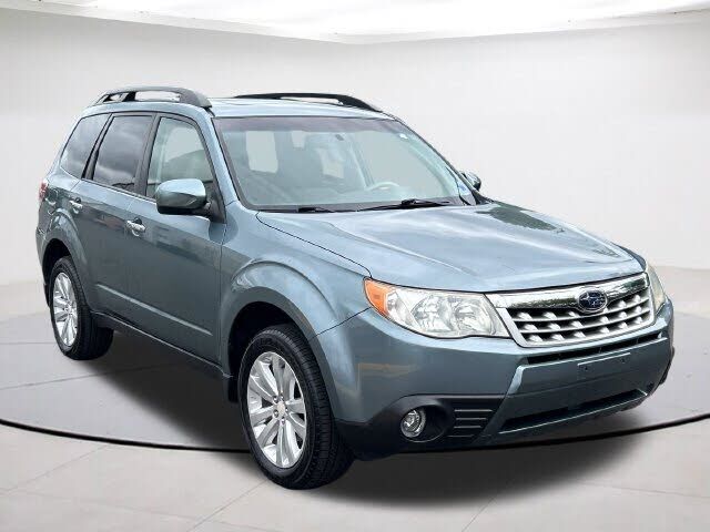 2011 SUBARU Forester