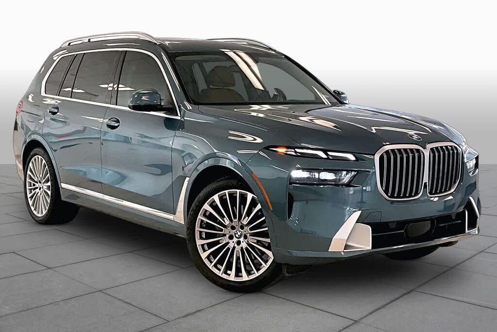 2025 BMW X7
