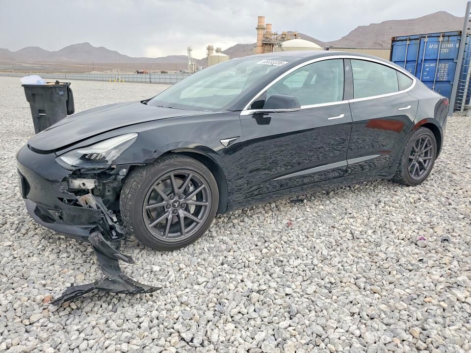 2019 TESLA Model 3