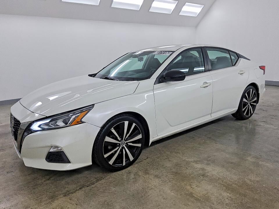 2022 NISSAN Altima