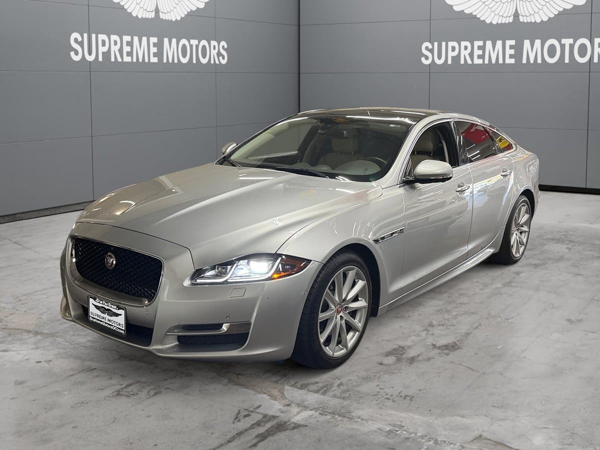 2016 JAGUAR XJ