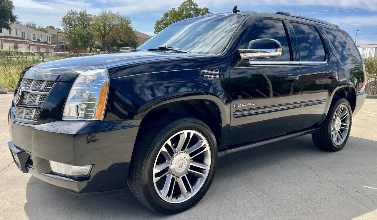 2013 CADILLAC Escalade