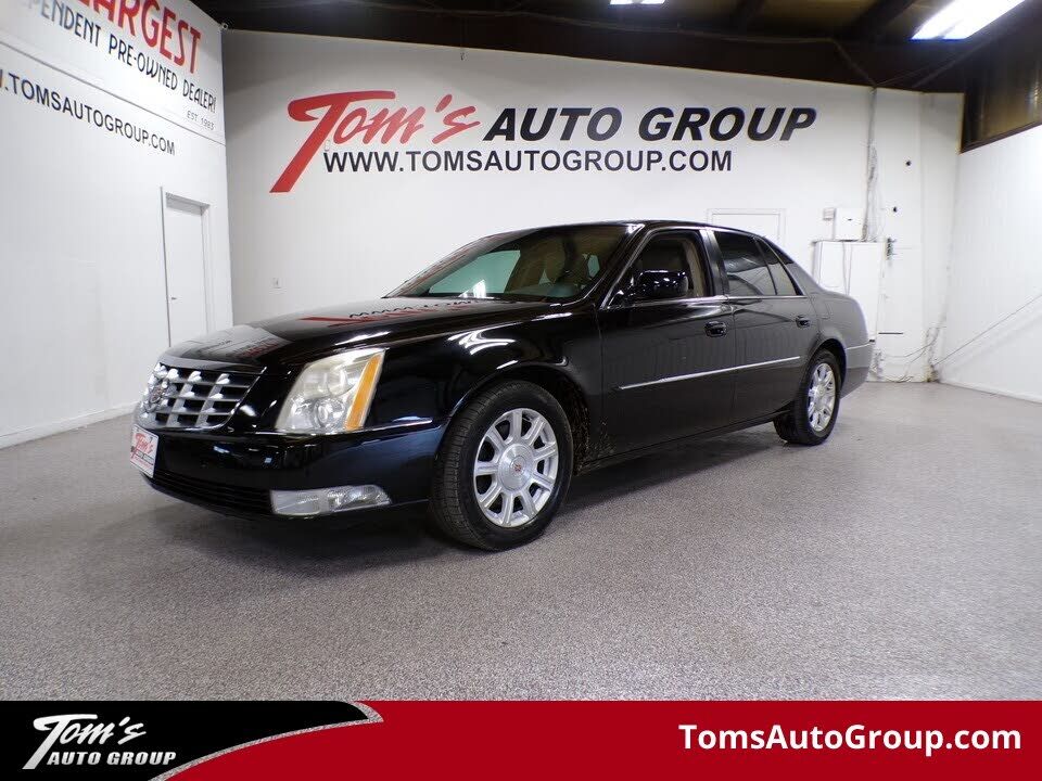 2010 CADILLAC DTS