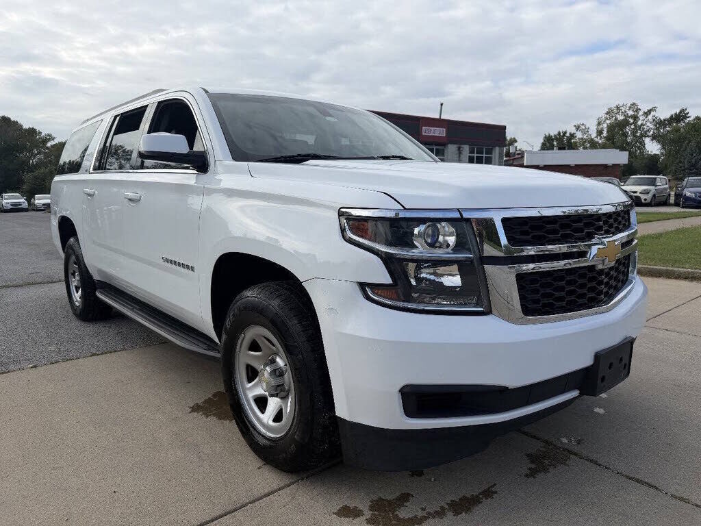 2016 CHEVROLET Suburban