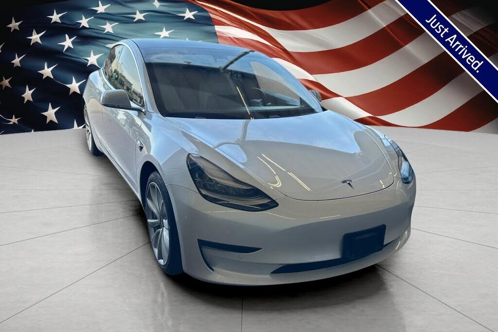 2020 TESLA Model 3