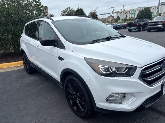2018 FORD Escape