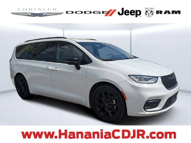 2025 CHRYSLER Pacifica