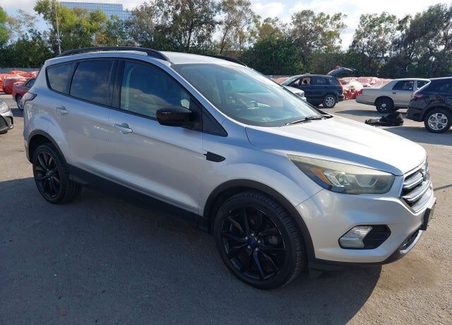 2017 FORD Escape