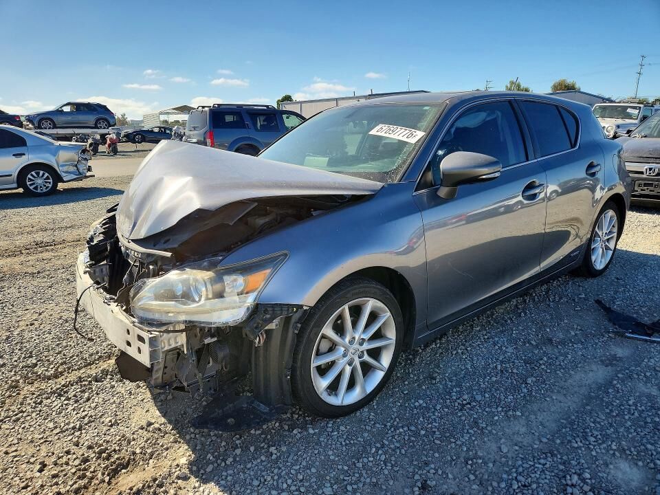 2013 LEXUS CT