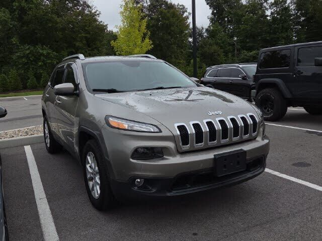 2017 JEEP Cherokee
