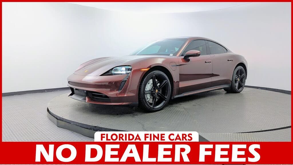 2021 PORSCHE Taycan