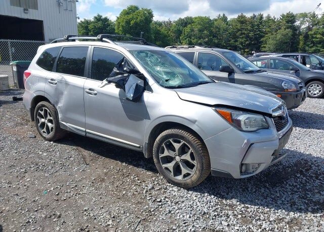 2016 SUBARU Forester