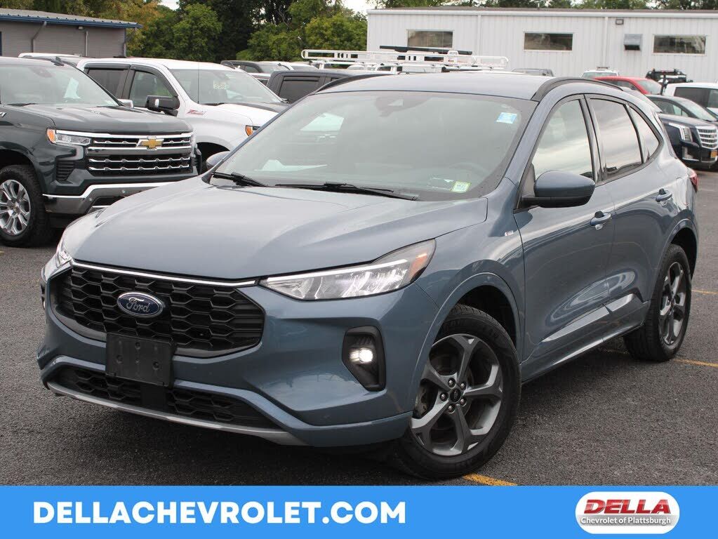 2023 FORD Escape