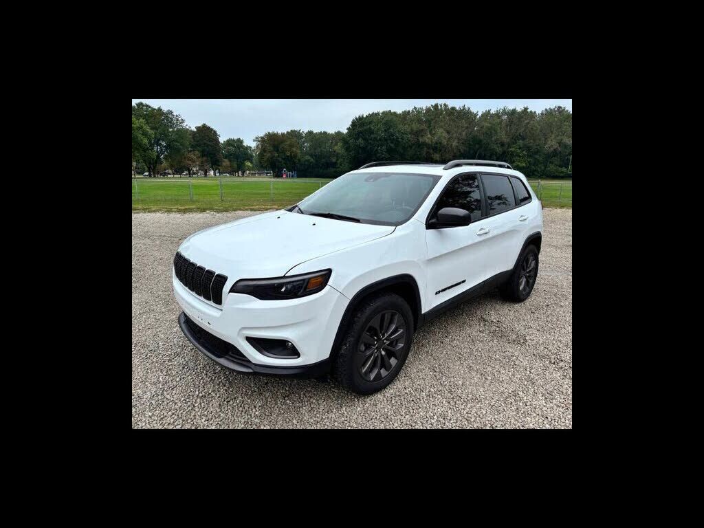 2021 JEEP Cherokee