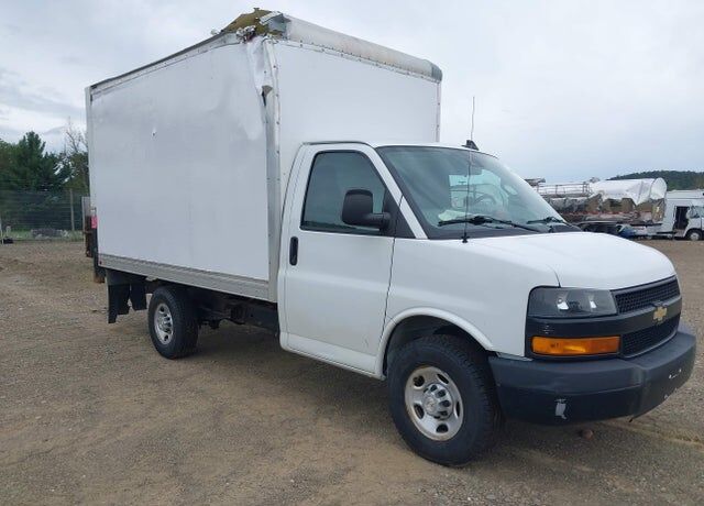 2021 CHEVROLET Express