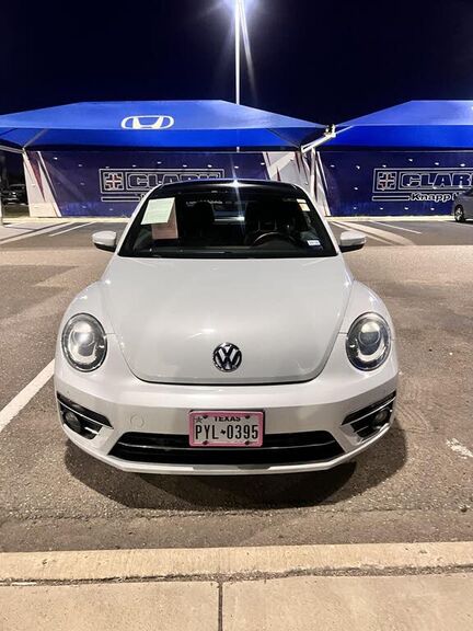 2018 VOLKSWAGEN Beetle