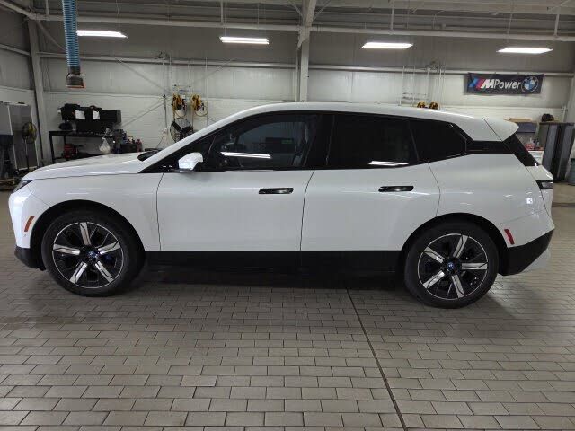 2024 BMW iX