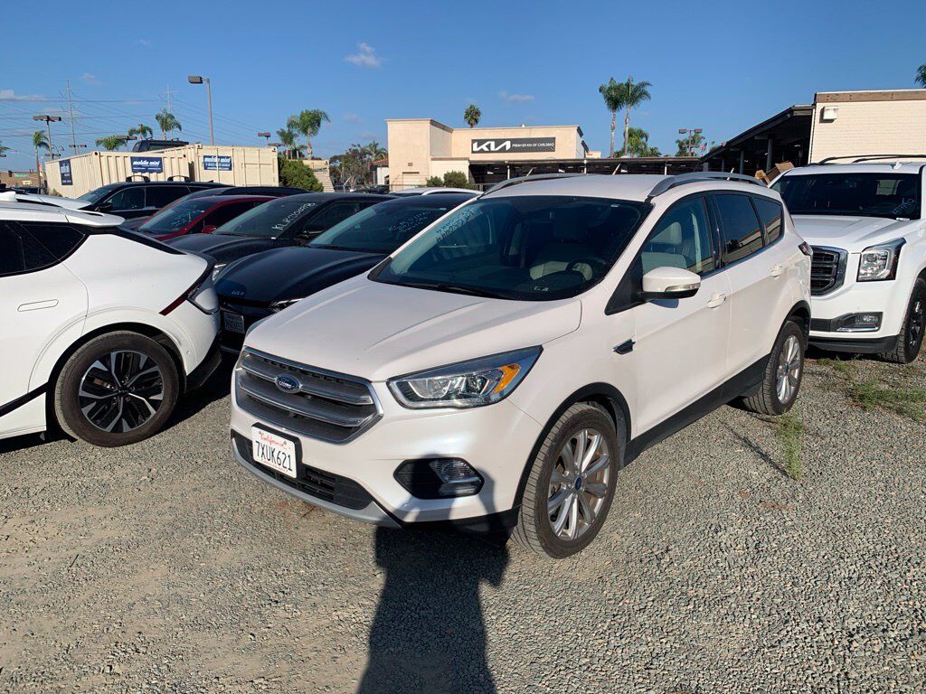 2017 FORD Escape