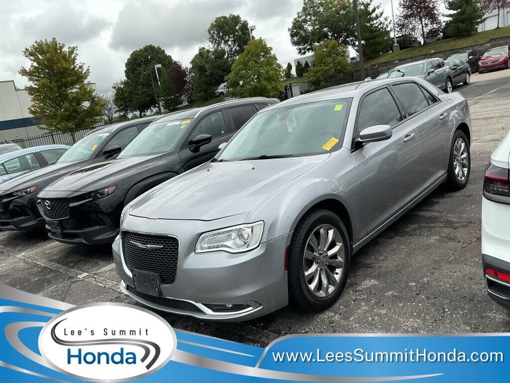 2015 CHRYSLER 300